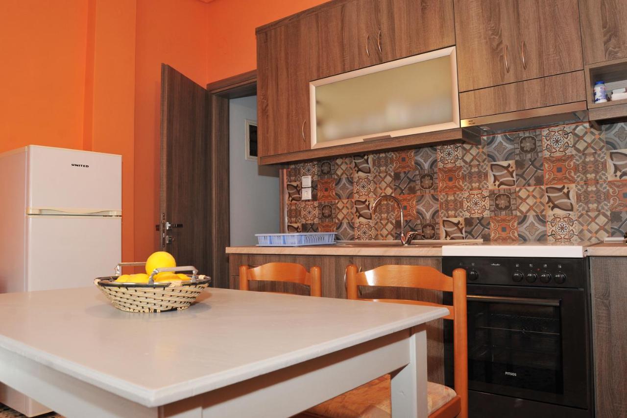 カランバカ Ananta Houseヴィラ エクステリア 写真